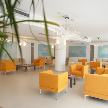 Nicolaus Club Oasi 4*